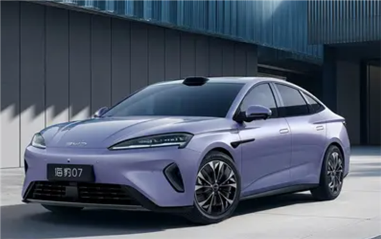 比亚迪海豹07 EV将于今日上市 705km续航