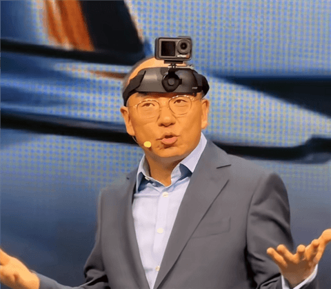 莲花CEO穿西装头顶摄像头炮轰激光雷达：放在车顶不好看