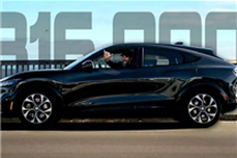 跑了50多万公里电池仅衰减8%：美国专车司机分享保养秘诀