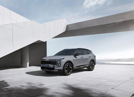 起亚新狮铂拓界上市 售价15.49-21.79万元