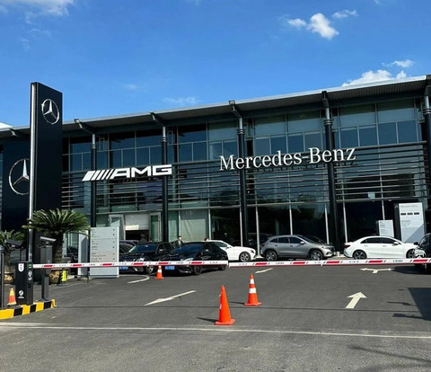 销量跌回“十年前”，豪华车集体换帅谋变