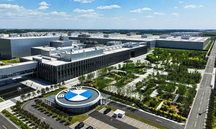 销量跌回“十年前”，豪华车集体换帅谋变