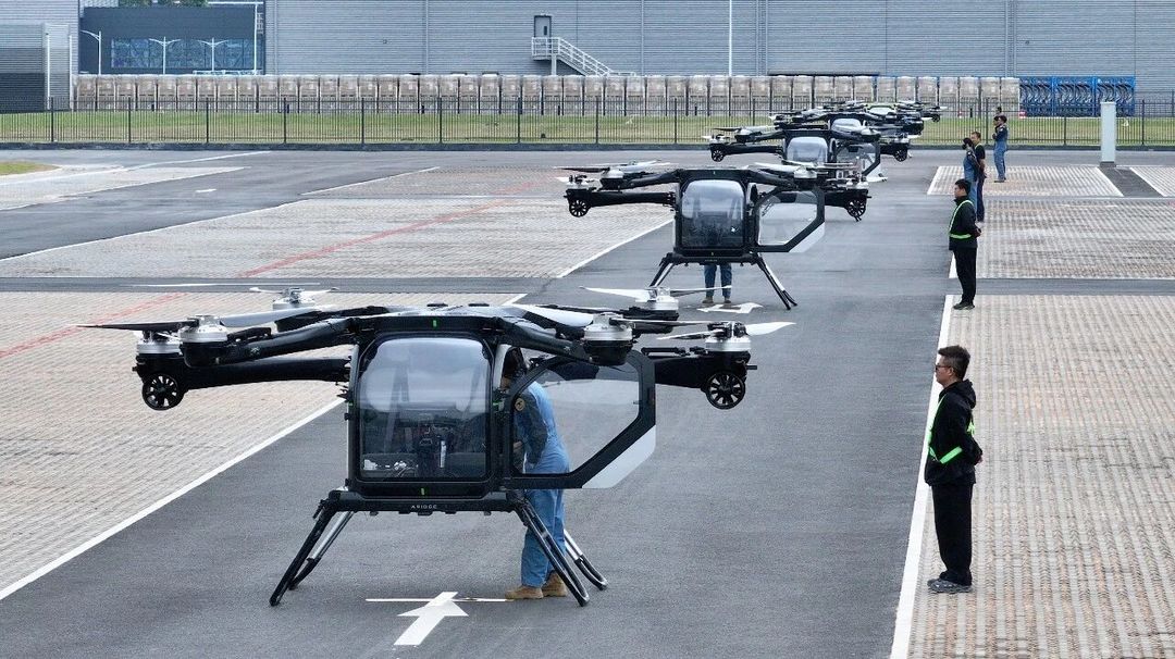 小鹏汇天陆地航母飞行器批量试产下线