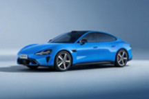 新一代小米SU7发布全新内饰颜色 定名砂陶米