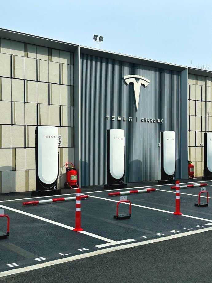 陶琳：特斯拉中国超充站突破2500座