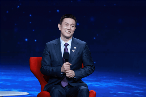 央视《对话》解读换电：补能比超快充快 彻底解决车电不同寿行业难题