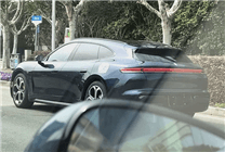 鸿蒙智行尚界Z7T实车曝光：海湾蓝配色+繁星尾灯，22万起售？