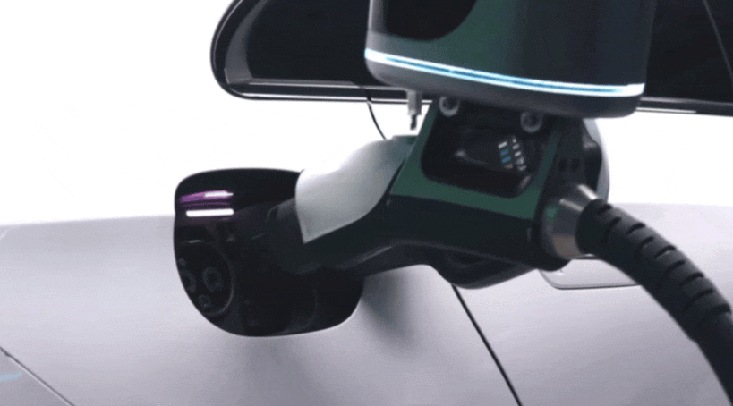 梅賽德斯-奔馳聯(lián)合非夕科技推出汽車自動充電新范式