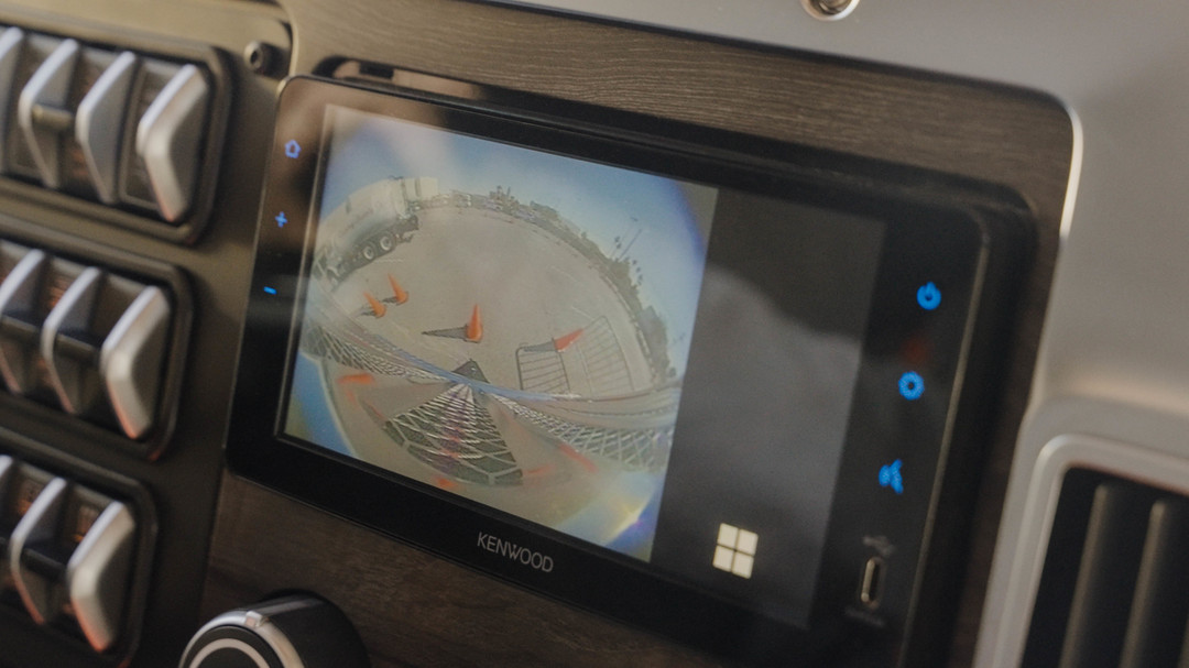 戴姆勒卡車北美公司推出全新外部攝像頭系統(tǒng) 實(shí)現(xiàn)360度全方位視野