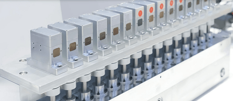 智电双驱·资本论道 | 没有一夜奇迹，厘清灵巧手“这笔帐”