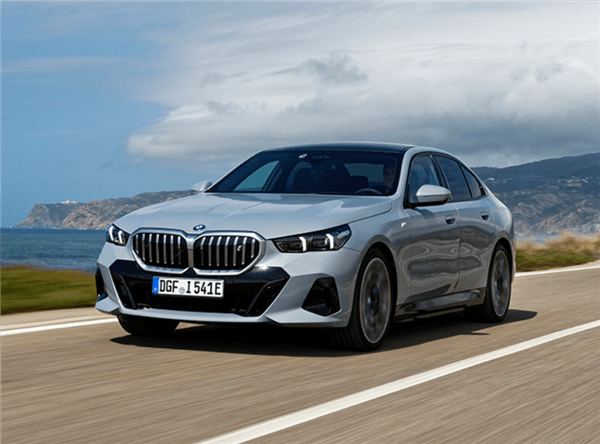 246.3万辆！宝马稳坐全球豪华车榜首 但中国市场跌麻了