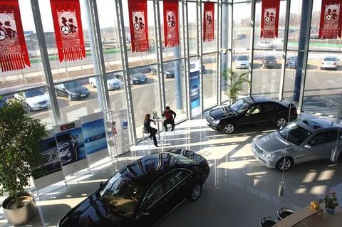 汽车销售：“以前骗消费者，现在骗自己”