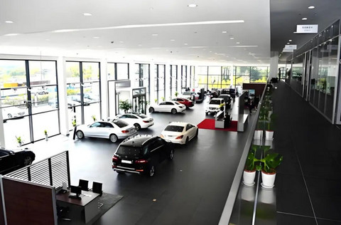 汽车销售：“以前骗消费者，现在骗自己”