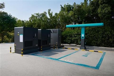 已有高速服务区点名要比亚迪闪充桩