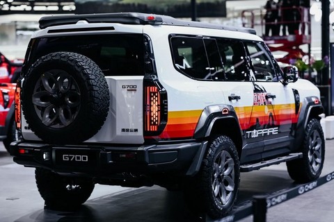纵横G700顶火鸣镝版预售42.99万起 配备原厂专业级越野改装-图5