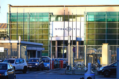 东风、零跑、小米、小鹏，Stellantis全都要？