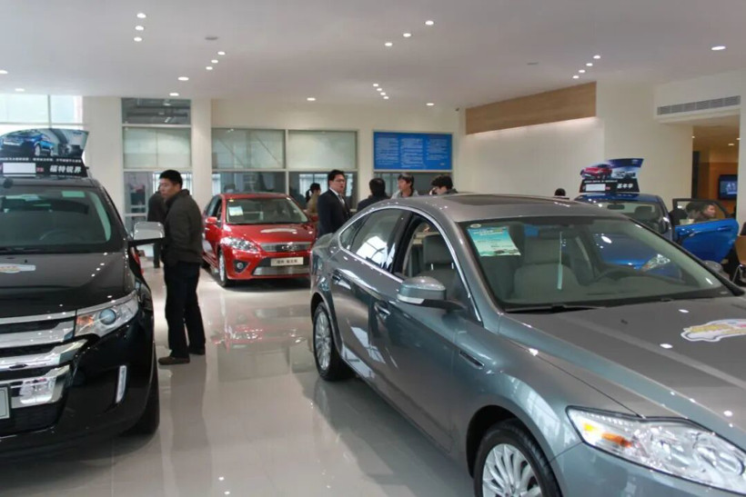 油車車主終于承認(rèn)羨慕電車車主了