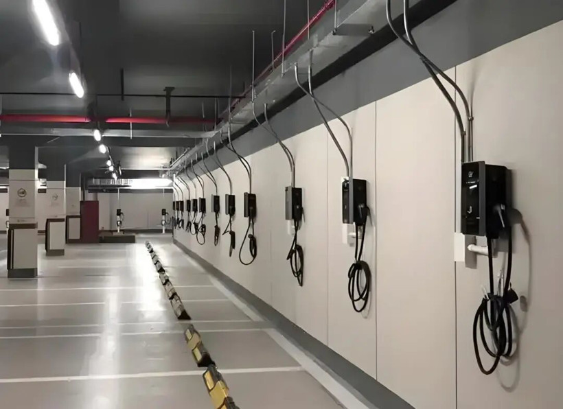 油車車主終于承認(rèn)羨慕電車車主了