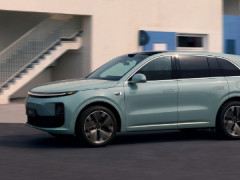 理想汽車2025年營收超千億，研發(fā)投入113億加速智能化布局