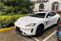 續(xù)航最遠905km 尚界Z7白色版實車曝光：配黑輪圈真精神