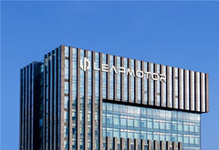 零跑2025，全年盈利5.4億元