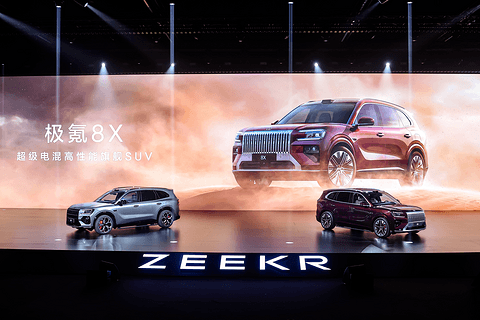 预售37.68万起，极氪8X正面切入BBA性能SUV腹地