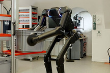 雷诺将于2027年启用人形工业机器人