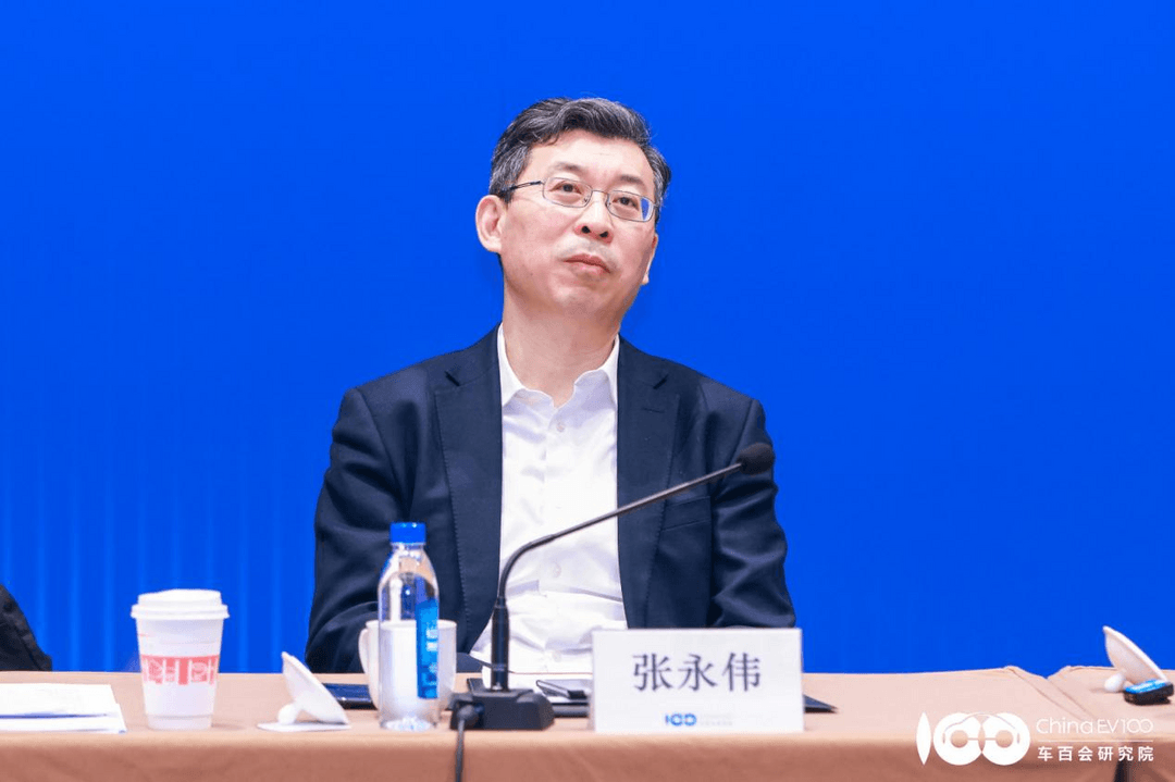回應(yīng)產(chǎn)業(yè)關(guān)鍵問題，2026年度車百會研究院專家媒體交流會在京舉辦