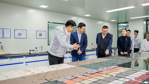 从攻克“防火难题”到掌舵“全球十强”，蔚来ET9地平线特别版交付仪式对话“敢想有为”的材料先锋