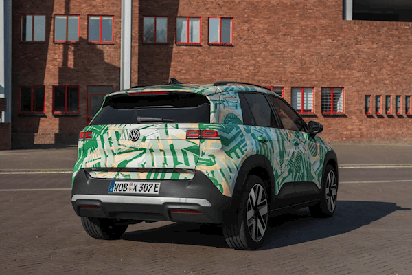 售价约22万人民币 大众亲民纯电SUV ID.Cross官方谍照发布