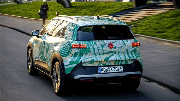 售价约22万人民币 大众亲民纯电SUV ID.Cross官方谍照发布