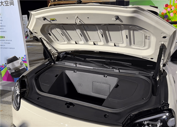 一代國民神車回歸！奇瑞QQ3預(yù)售訂單超3.5萬臺(tái)：月底上市