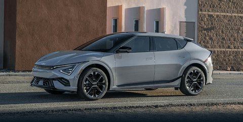 国际车企电动化退潮：700亿美元减值背后，谁在踩刹车？