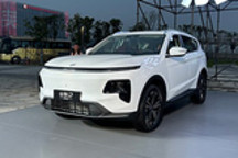 捷途山海L7超越版正式上市 售价11.49万起