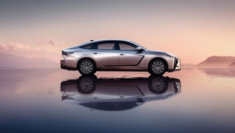 雷克萨斯全新一代ES开启预售 预售价30.88万元起-图3