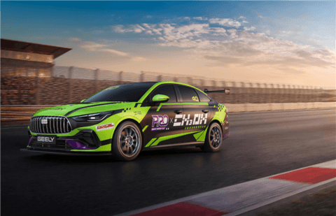 吉利发布首台绿色甲醇赛车!车手马青骅:尾气不刺鼻 甚至还有点淡香