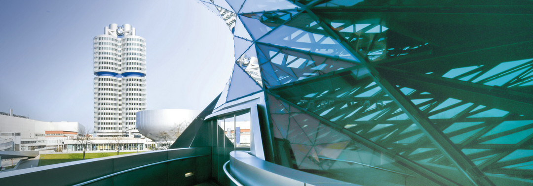 寶馬發(fā)布2027款i3電動版，用戶票選歷代3系最喜愛車型