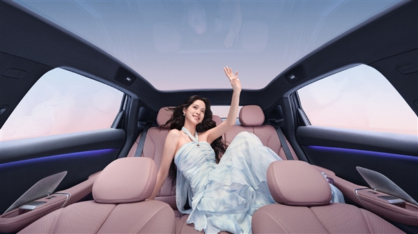 女車主奇多 新款小鵬MONA M03官圖發(fā)布：全方位大升級