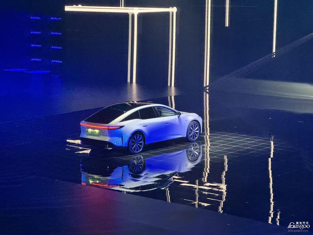 当丰田开始“答用户问”，20万级纯电市场迎来怎样的变量？