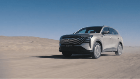 燃油车城区油耗进入2L时代 长安汽车发布蓝鲸超擎动力