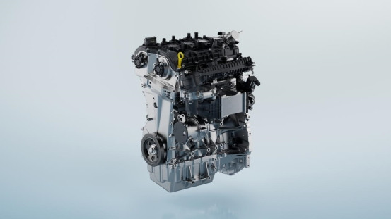 燃油车城区油耗进入2L时代 长安汽车发布蓝鲸超擎动力