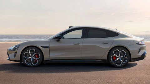 小米汽车答网友问新一代SU7女性安全测试优势