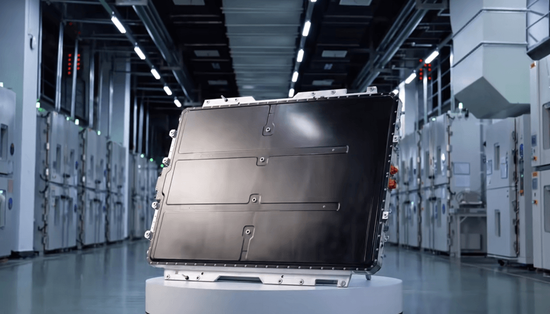 華為巨鯨電池平臺(tái)3.0，重構(gòu)高端新能源的安全價(jià)值錨點(diǎn)