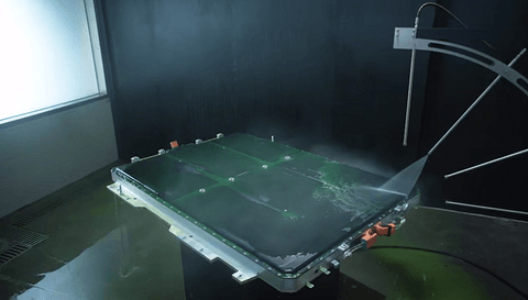 华为巨鲸电池平台3.0，重构高端新能源的安全价值锚点