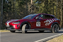 雷军造的千匹马力“怪物”！小米YU7 GT纽北近距离实拍流出