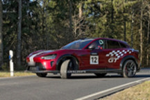 千匹马力 小米YU7 GT纽北近距离实拍图