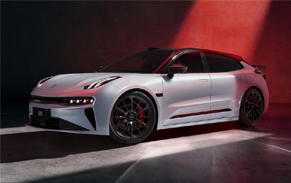 极氪001五周年版上市 925匹2.91秒 价格曝光