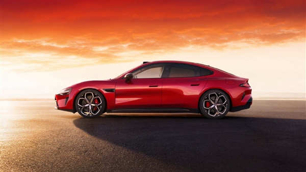 小米汽車詳解SU7電池包三道防線：防刮底、防撞擊、防穿刺