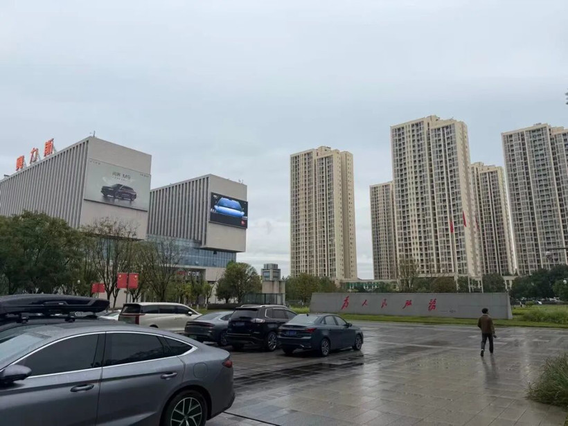 一年研發(fā)投入兩百億？智能車就是這么燒錢