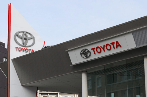 丰田连续六年击败大众，难道燃油车是对的？